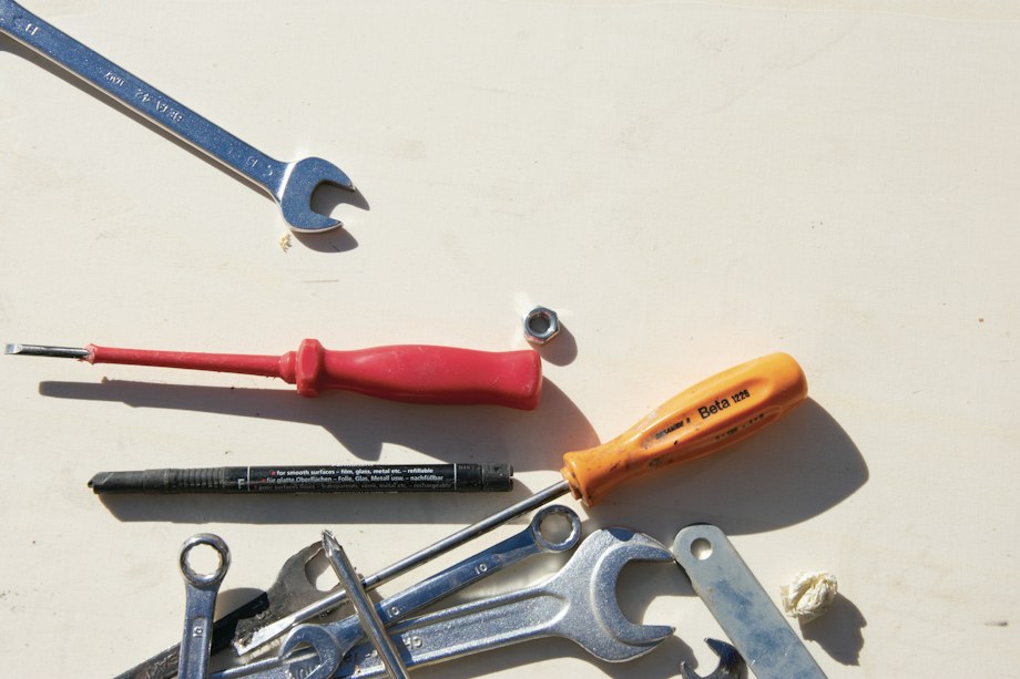 Tools and service work